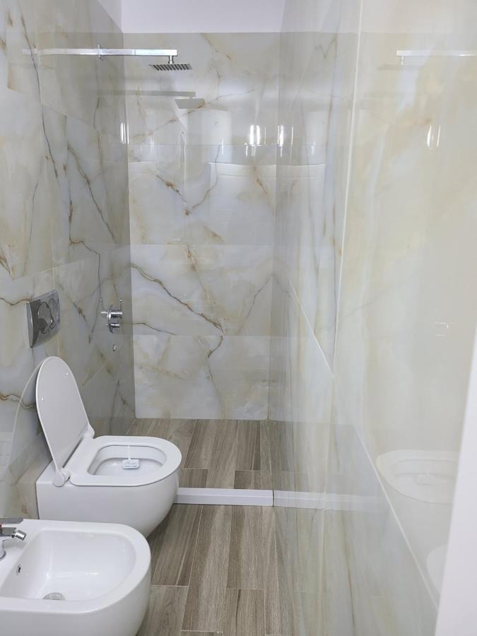 Juriki Apartament فلورا المظهر الخارجي الصورة