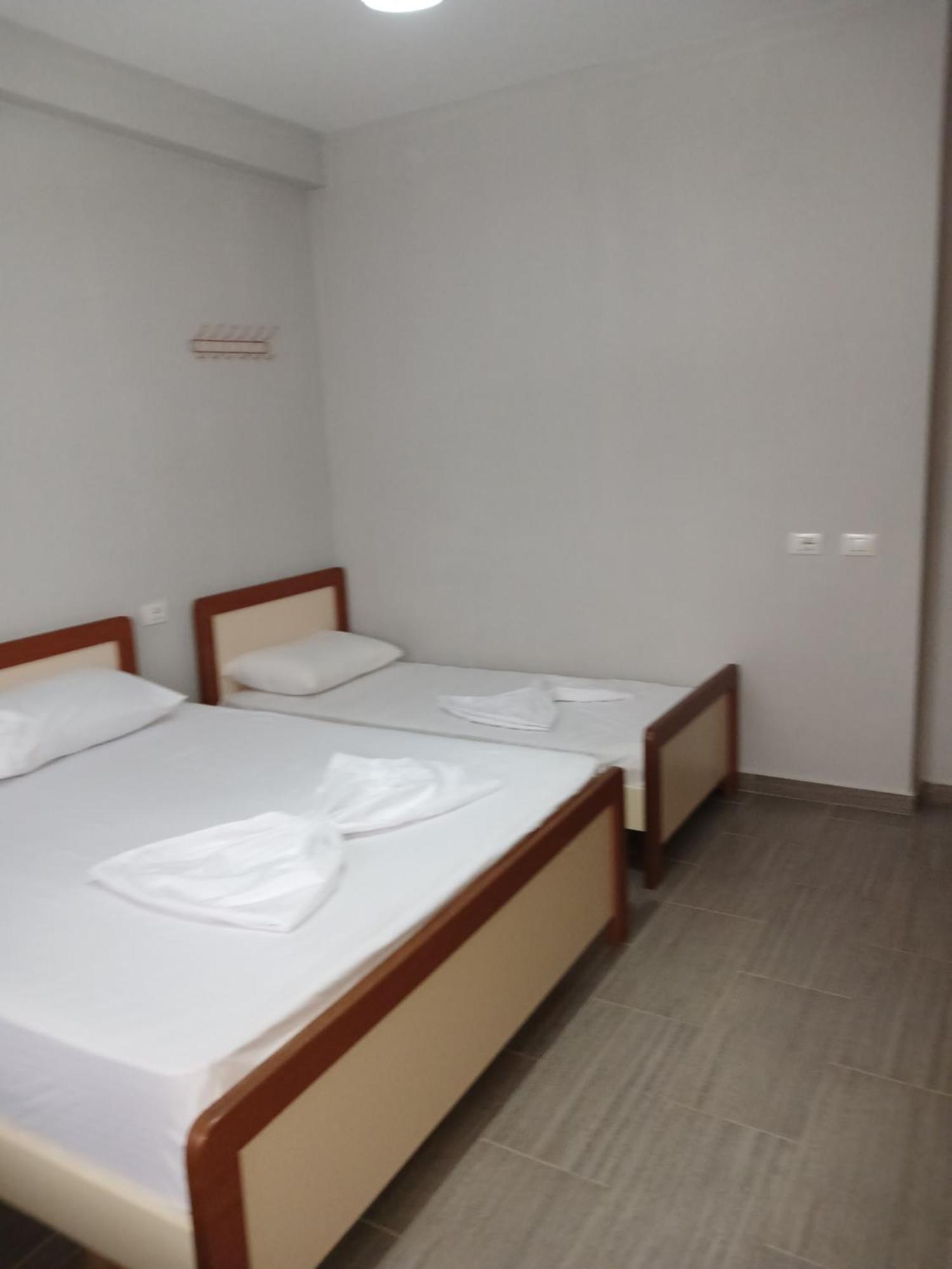 Juriki Apartament فلورا المظهر الخارجي الصورة