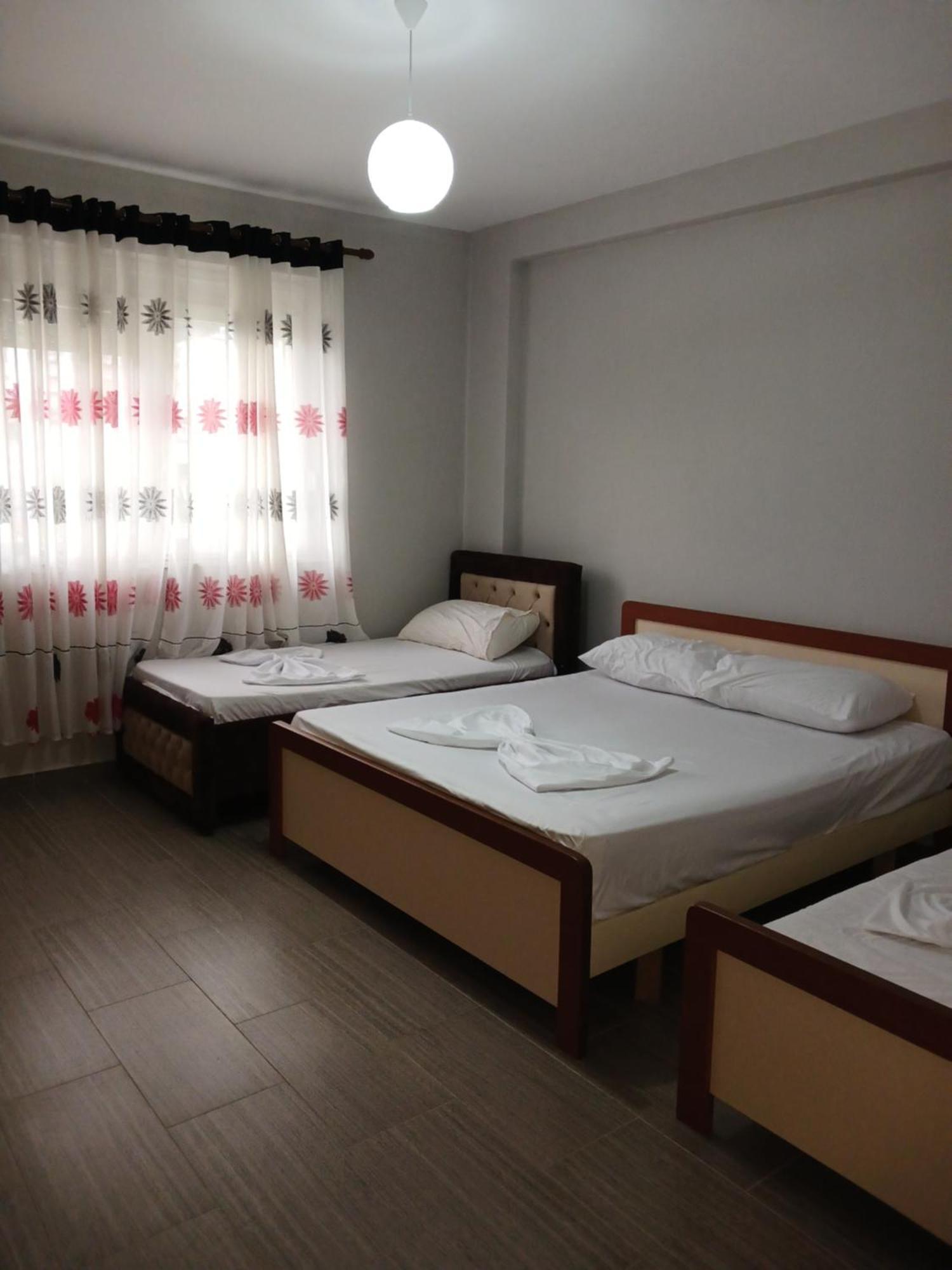 Juriki Apartament فلورا المظهر الخارجي الصورة